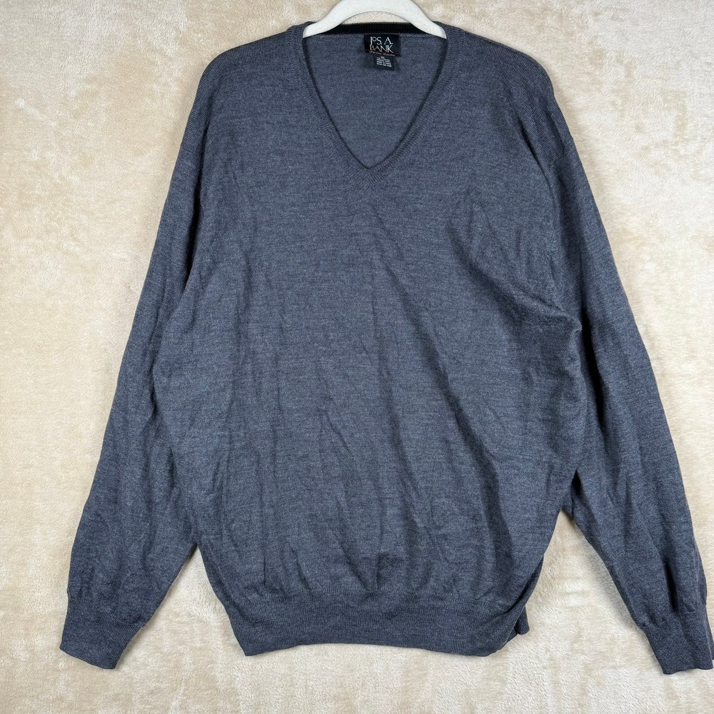JOS A BANK Mens XL V Neck Long Sleeve 100% Italian Merino Wool Sweater Dark Gray